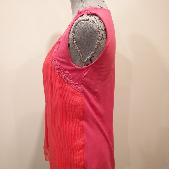 Edit by Jeanne Beker Coral Sleeveless Crepe Pleated Blouse - Picture 3 of 11